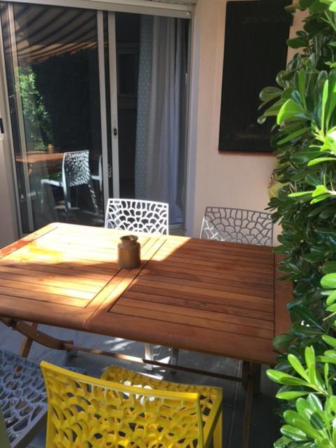 Appartement Rez de jardin + terrasse piscine et accès direct plage  à Saint-Cyprien  Extérieur photo