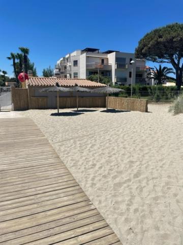 Appartement Rez de jardin + terrasse piscine et accès direct plage  à Saint-Cyprien  Extérieur photo