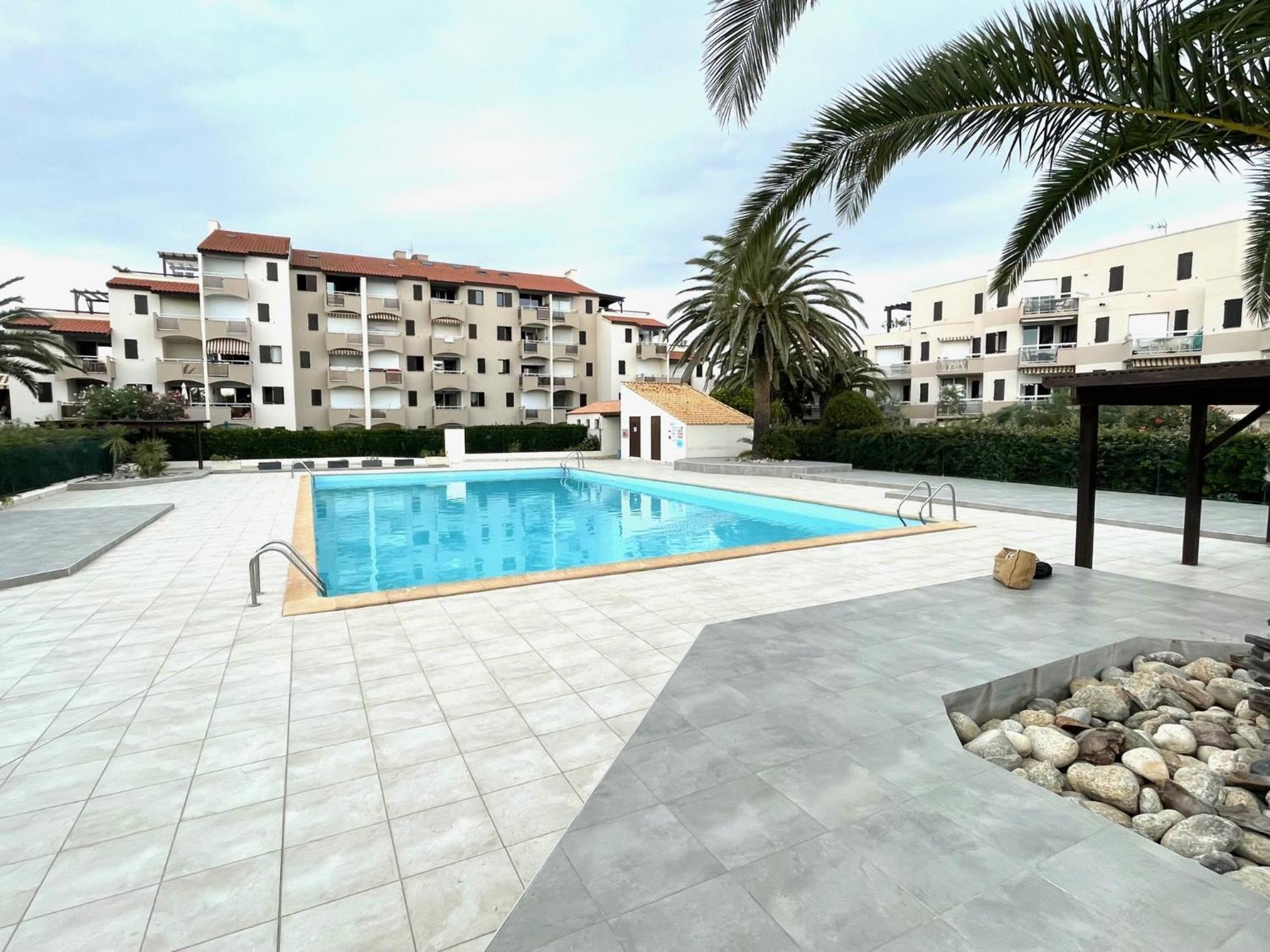 Appartement Rez de jardin + terrasse piscine et accès direct plage  à Saint-Cyprien  Extérieur photo